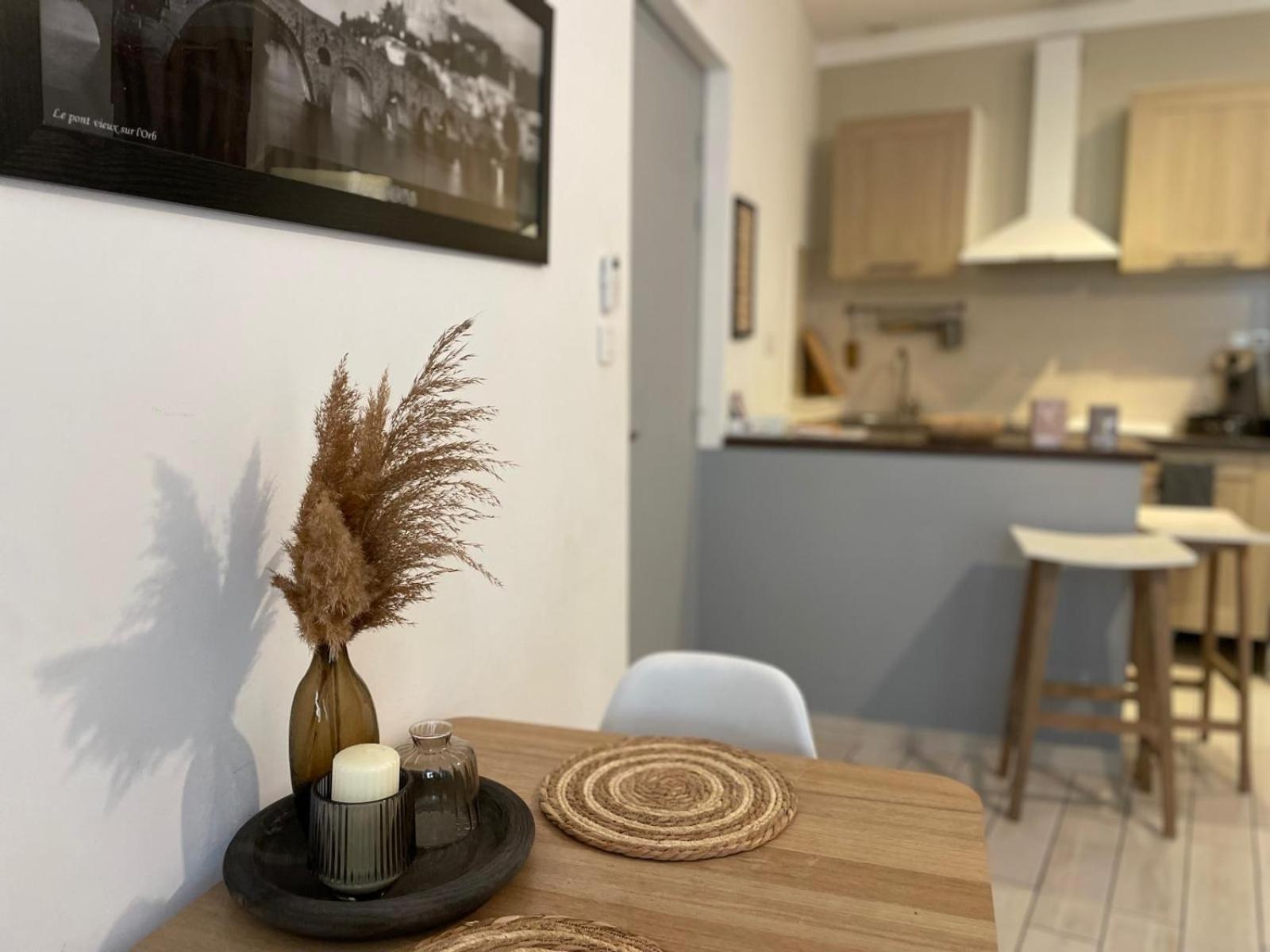 Joli Appartement Hypercentre T2, Classe Meuble De Tourisme 3 Avec Parking Gratuit Béziers Exteriör bild