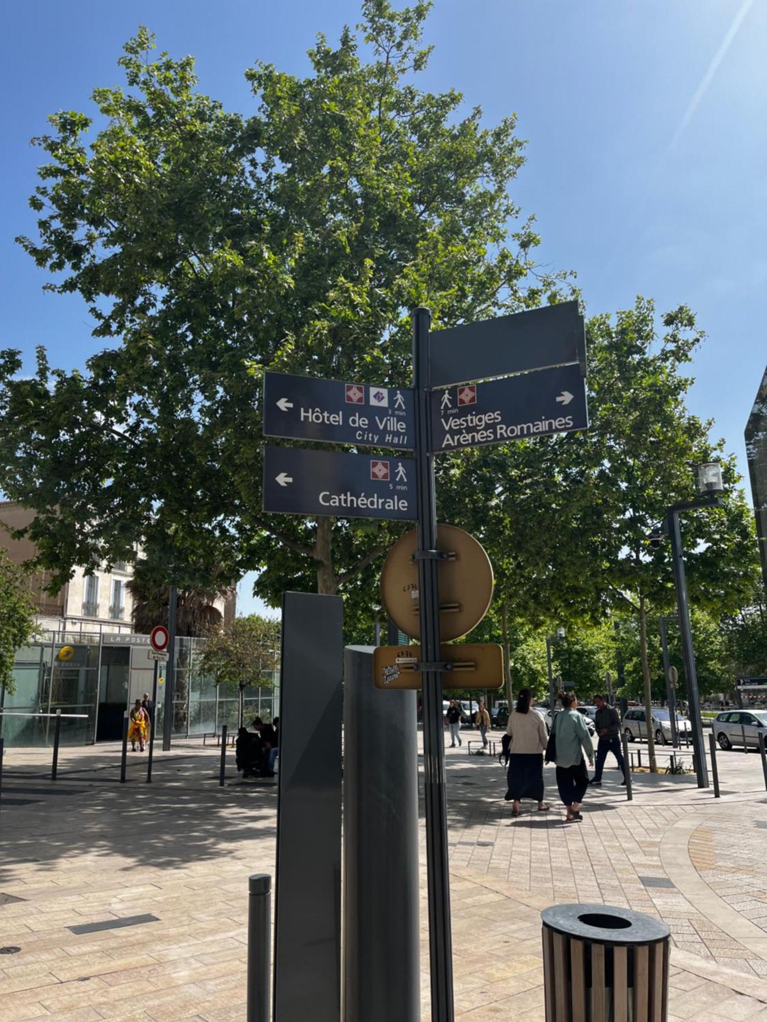 Joli Appartement Hypercentre T2, Classe Meuble De Tourisme 3 Avec Parking Gratuit Béziers Exteriör bild